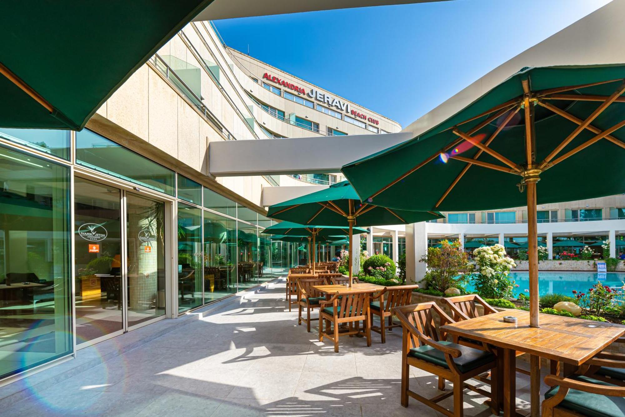 Jeravi Hotel 4*